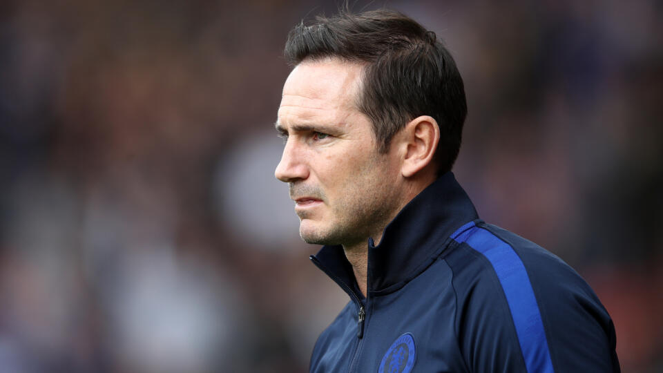 Kouč futbalistov FC Chelsea Frank Lampard má ťažké srdce na trénera francúzskej reprezentácie Didiera Deschampsa kvôli N'Golovi Kantemu.