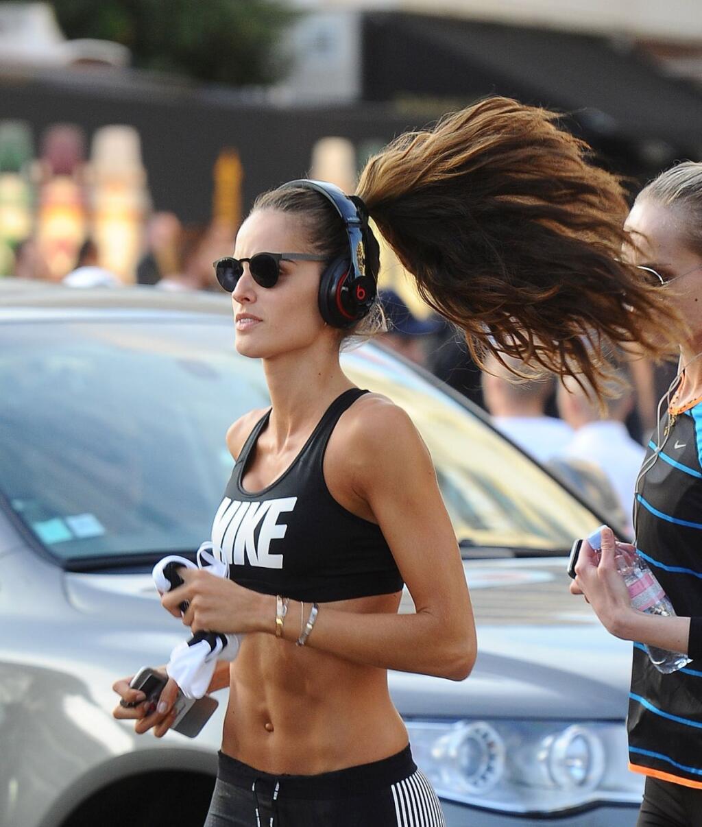 Izabel Goulart
