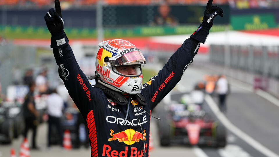 Holanďan Max Verstappen z tímu Red Bull zvíťazil na Veľkej cene Rakúska, deviatych pretekoch sezóny MS F1.