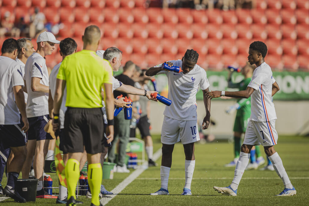 Počas zápasu A-skupiny Majstrovstiev Európy vo futbale hráčov do 19 rokov medzi reprezenáciami Slovenska a Francúzska na Štadióne Antona Malatinského v Trnave.