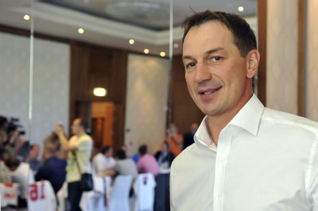 Peter Bondra hovoril so Šatanom o pozícii generálneho manažéra.