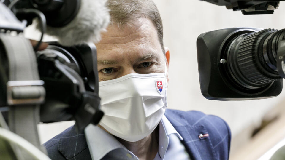 Na snímke predseda vlády SR Igor Matovič prichádza na 21. zasadnutie vlády SR 20. mája 2020 v Bratislave. FOTO TASR – Dano Veselský