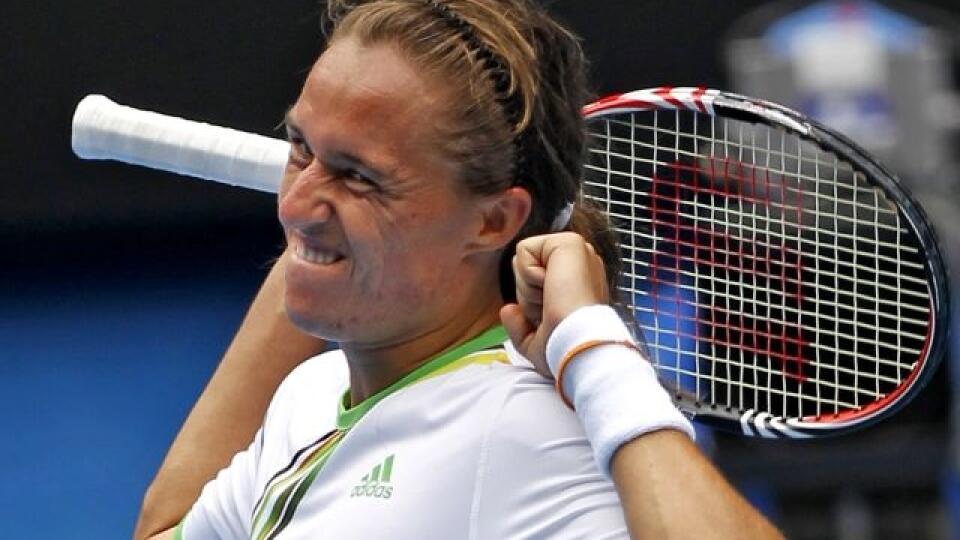 Alexandr Dolgopolov of Ukraine celebrates after beating Robin Soderling of Sweden in their fourth round match at the Australian Open tennis championships in Melbourne, Australia, Monday, Jan. 24, 2011. (AP Photo/Shuji Kajiyama)