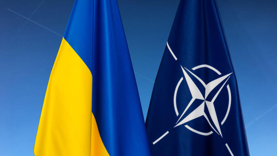 Diplomatické snahy, ktorých cieľom je predísť hroziacemu útoku Ruska na Ukrajinu, sa ešte neskončili – zdá sa, že diskusia o budúcom vzťahu Ukrajiny a NATO nie je taká nemysliteľná ako USA a jeho spojenci tvrdili. Zatiaľ čo minulý týždeň pendloval medzi Moskvou a Ukrajinou, francúzsky prezident Emmanuel Macron údajne povedal novinárom, že „na stole“ je „finlandizácia“.