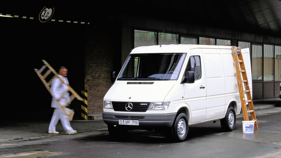 Mercedes-Benz Sprinter.