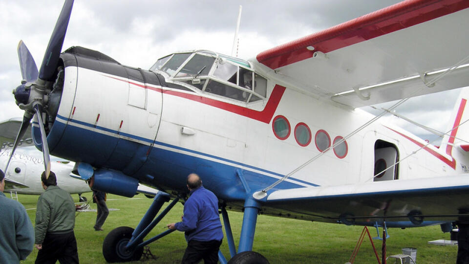 Lietadlo Antonov AN-2 s 13 ľuďmi na palube zmizlo na Urale takmer pred rokom.