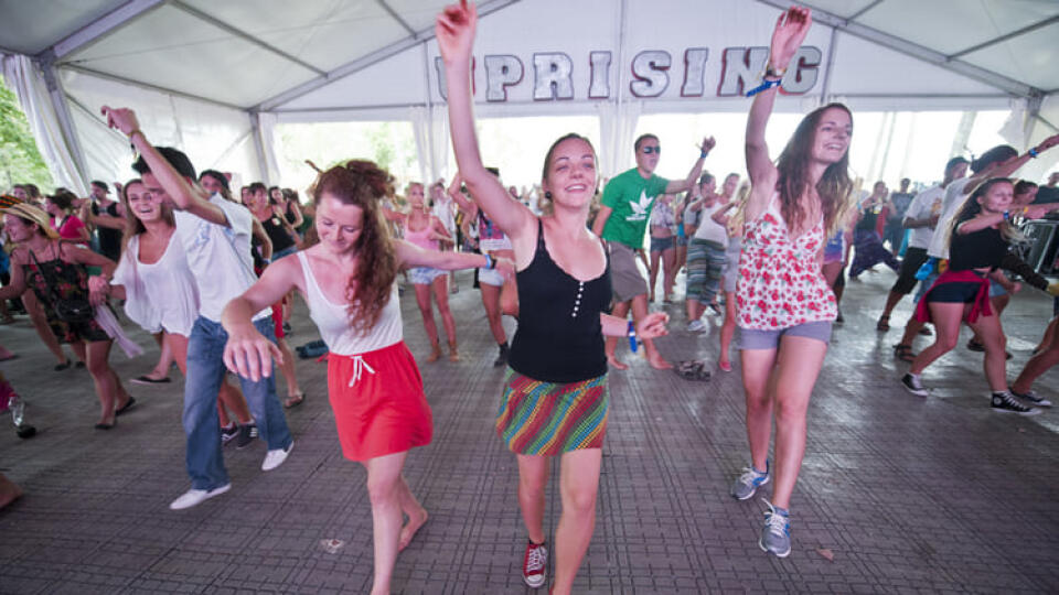 Na festivale Uprising na Zlatých pieskoch bude opäť veselo.