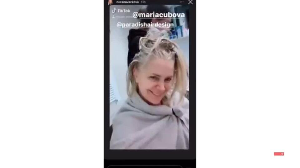 Vačková si cez koronu musela dať nafarbiť vlasy doma od dcéry! Ako to dopadlo?