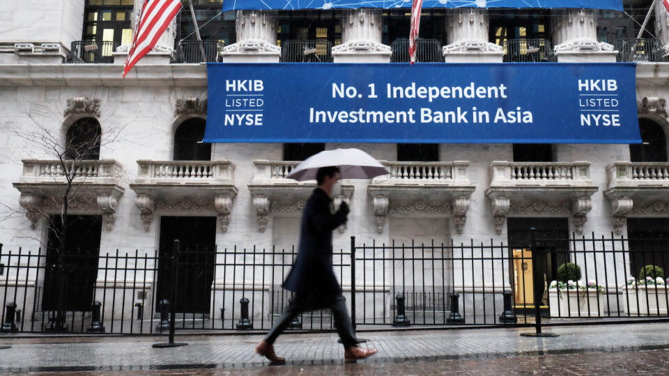 Markets Open After Losing Ground On Wednesday