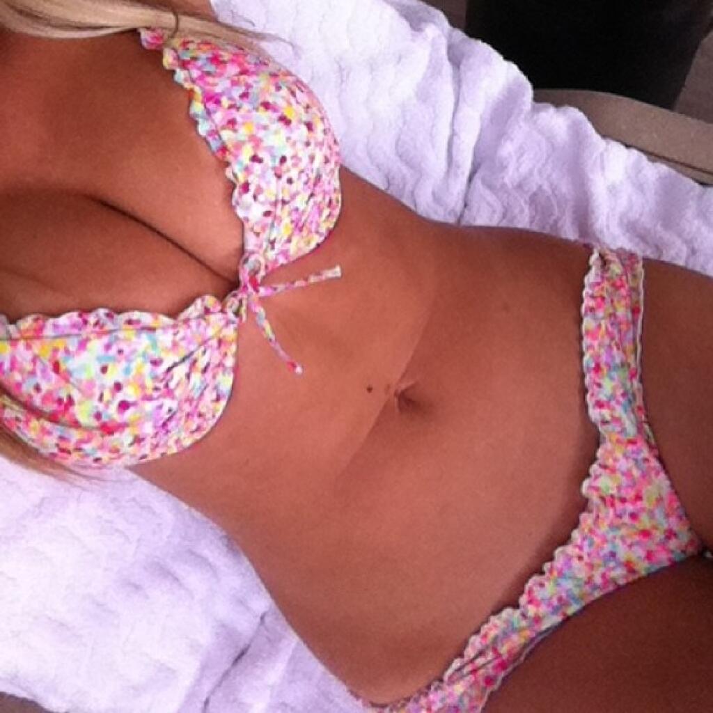 Jamie Jungers - Štvrtou milenkou bola blondína, modelka spodnej bielizne – taktiež z Las Vegas. Tvrdila, že s golfistom spávala rok a pol. V roku 2018 ju pri razii v Las Vegas v drogovom brlohu našli sfetovanú. Vraj ju predajcovia drog využívali ako dílera a prostitútku.