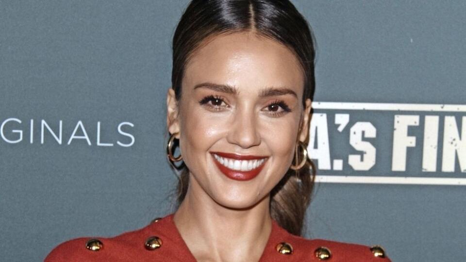 Jessica Alba (38) herečka.