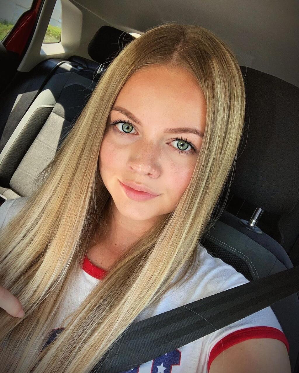Sexi Kanita Barakovičová sa rozhodla preraziť vo futbale. Ak to nevyjde, môže byť pokojne modelkou.