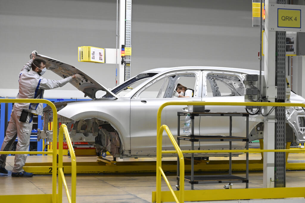 Bratislavská automobilka počíta do konca roka s postupným zvyšovaním produkcie vozidiel.