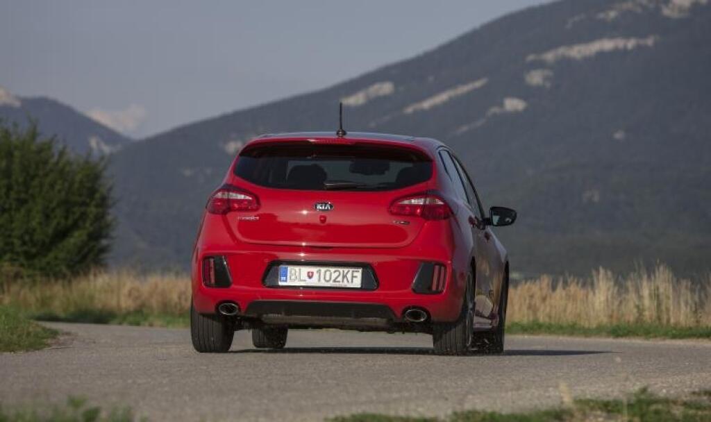 Test: Aká je Kia Cee'd po facelifte a s trojvalcom? Mohla by menej „žrať“