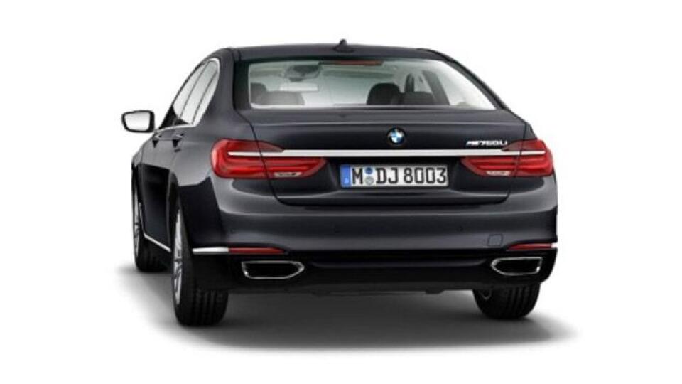 BMW M760Li 