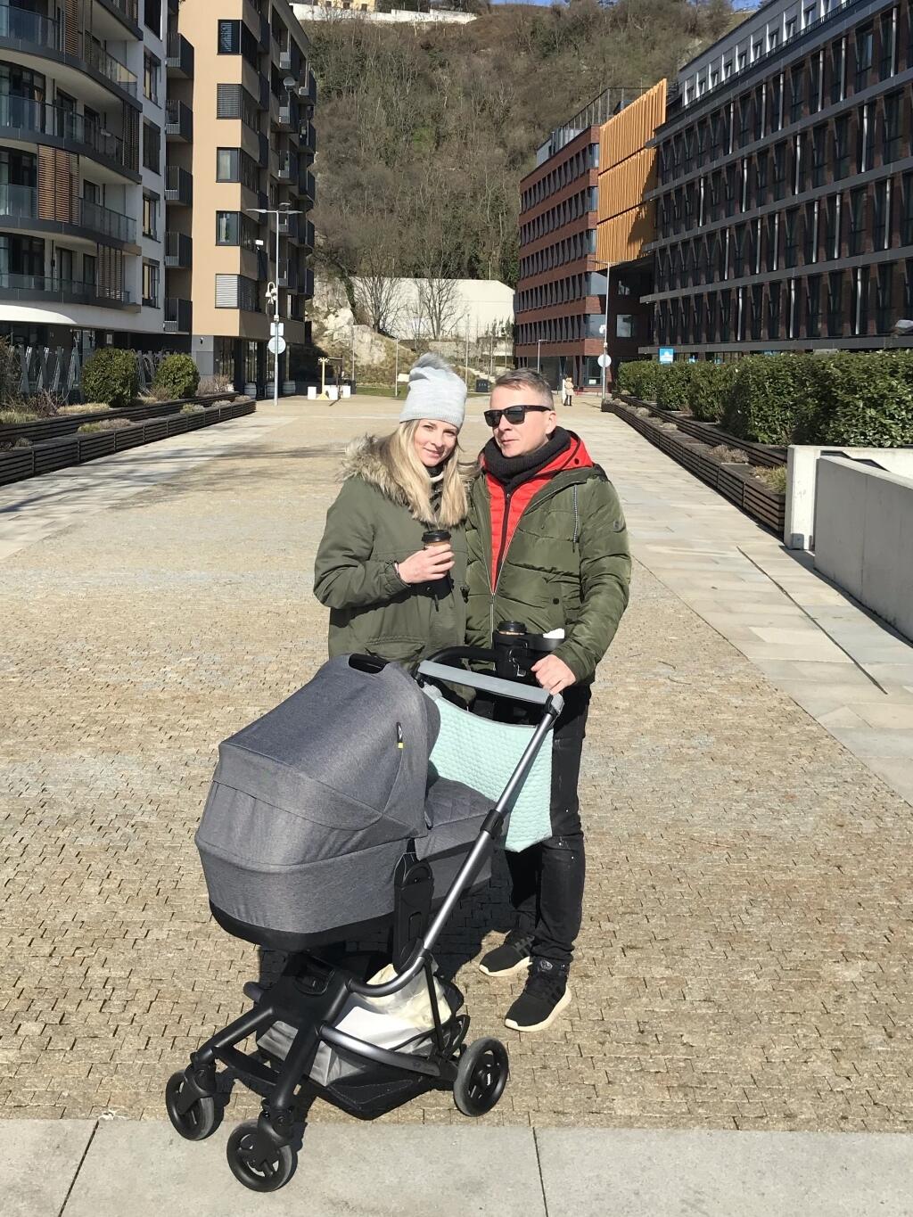 Bývalá slovenská tenistka Martina Suchá sa v týchto dňoch dostane na prechádzku so synčekom len sporadicky.