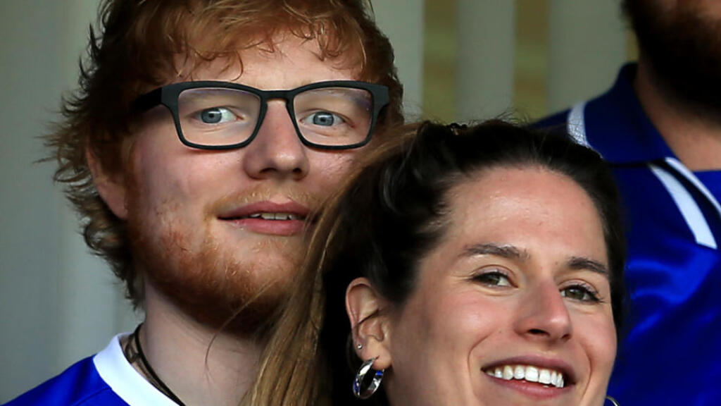 Ed Sheeran sa stal prvýkrát otcom.
