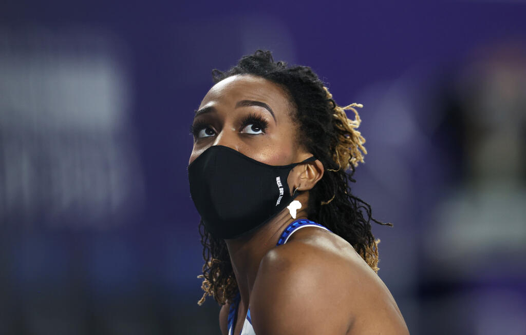 Tiffany Porterová pretekala s rúškom a vraj to nebol žiadny hendikep-