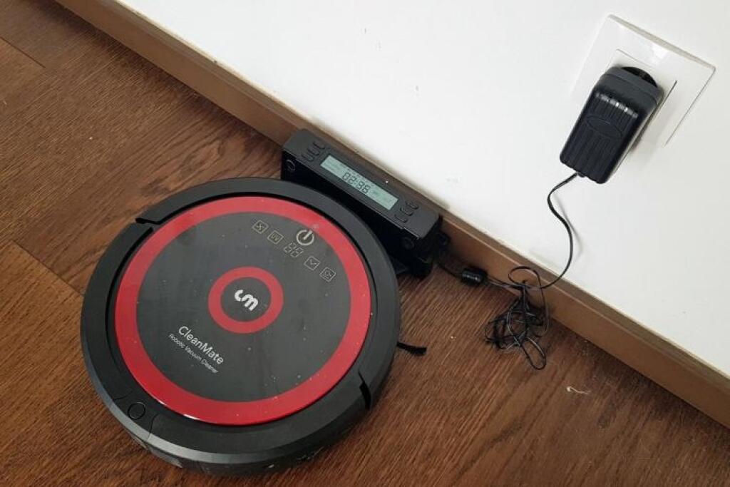 Otestovali sme najlacnejšie robotické vysávače. V čom sa zaskveli a v čom sklamali?