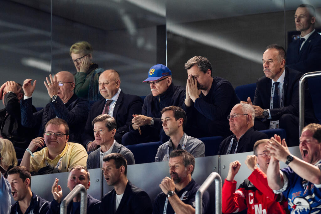 Danko si nenechal ujsť ani semifinálový zápas Ruska proti Fínsku na MS v hokeji, ktoré sa konali na Slovensku. Rusko prehralo 0:1 a putovalo len do zápasu o bronz, čo predsedu SNS netešilo.