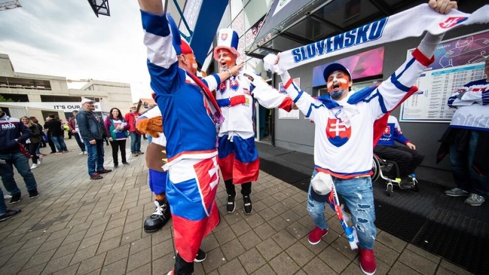 Fanúšikovia Slovenska.