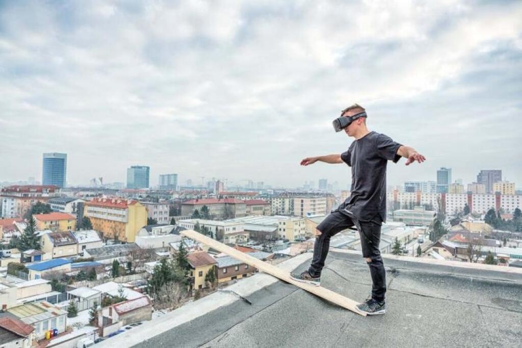Okuliare, ktoré nás budú učiť, liečiť a pomôžu predávať