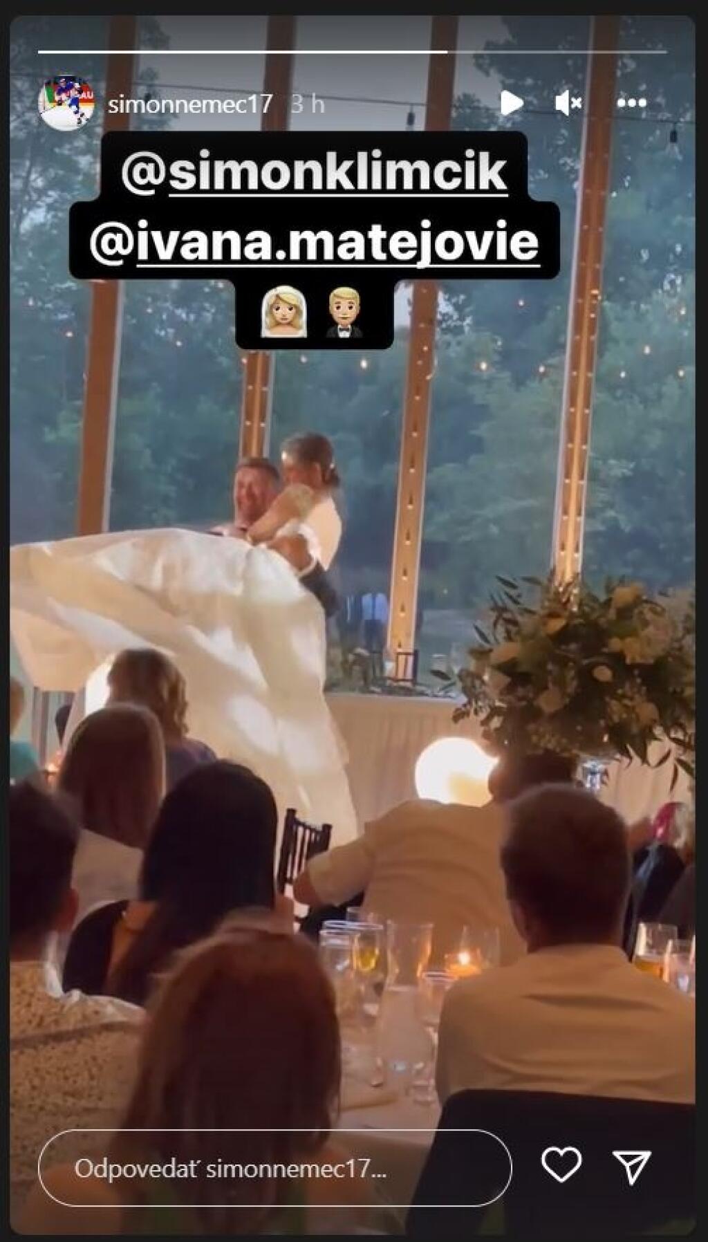 Zábery zo svadby zdieľal na svojom instagrame aj hokejista Šimon Nemec.