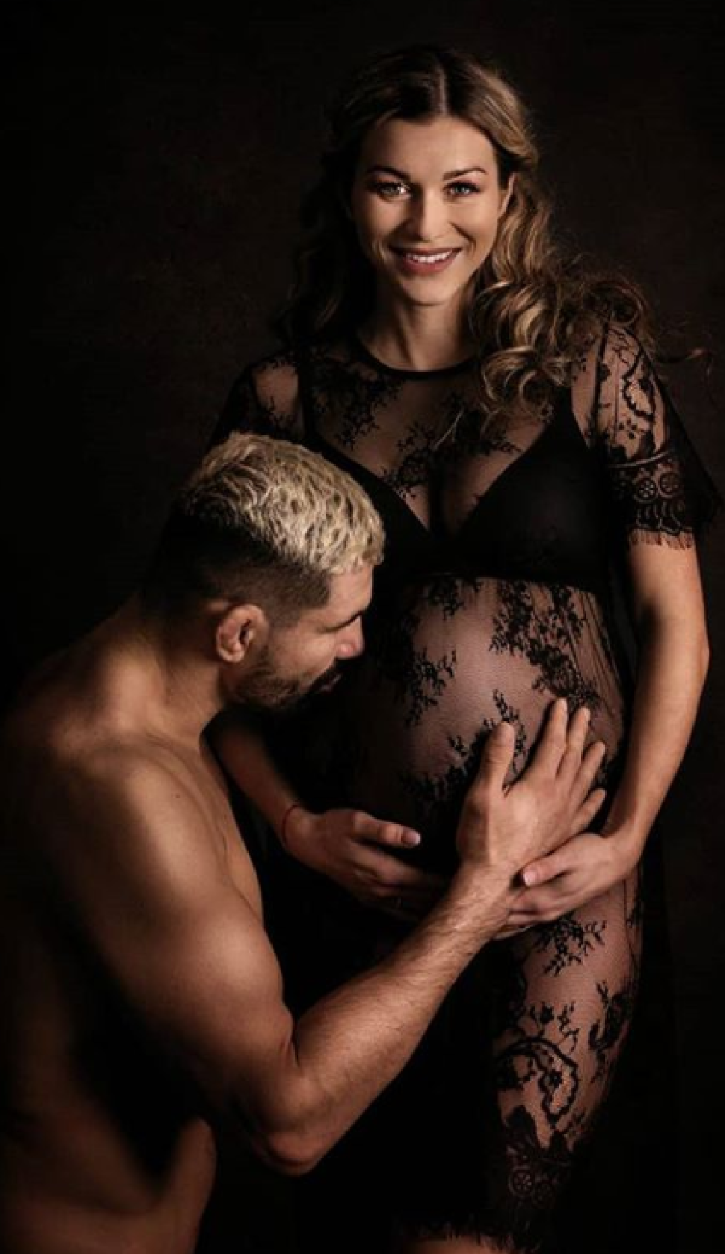 Sexi manželka Attilu Végha Natália je opäť tehotná.