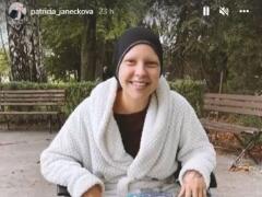 Mladá speváčka Patrícia Janečková je po náročnej mastektómii: PRVÁ FOTO po odstránení poprsia