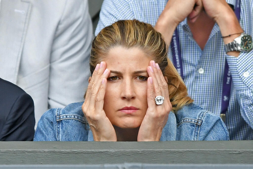Niekedy počas zápasov Mirka prejaví aj svoje emócie.