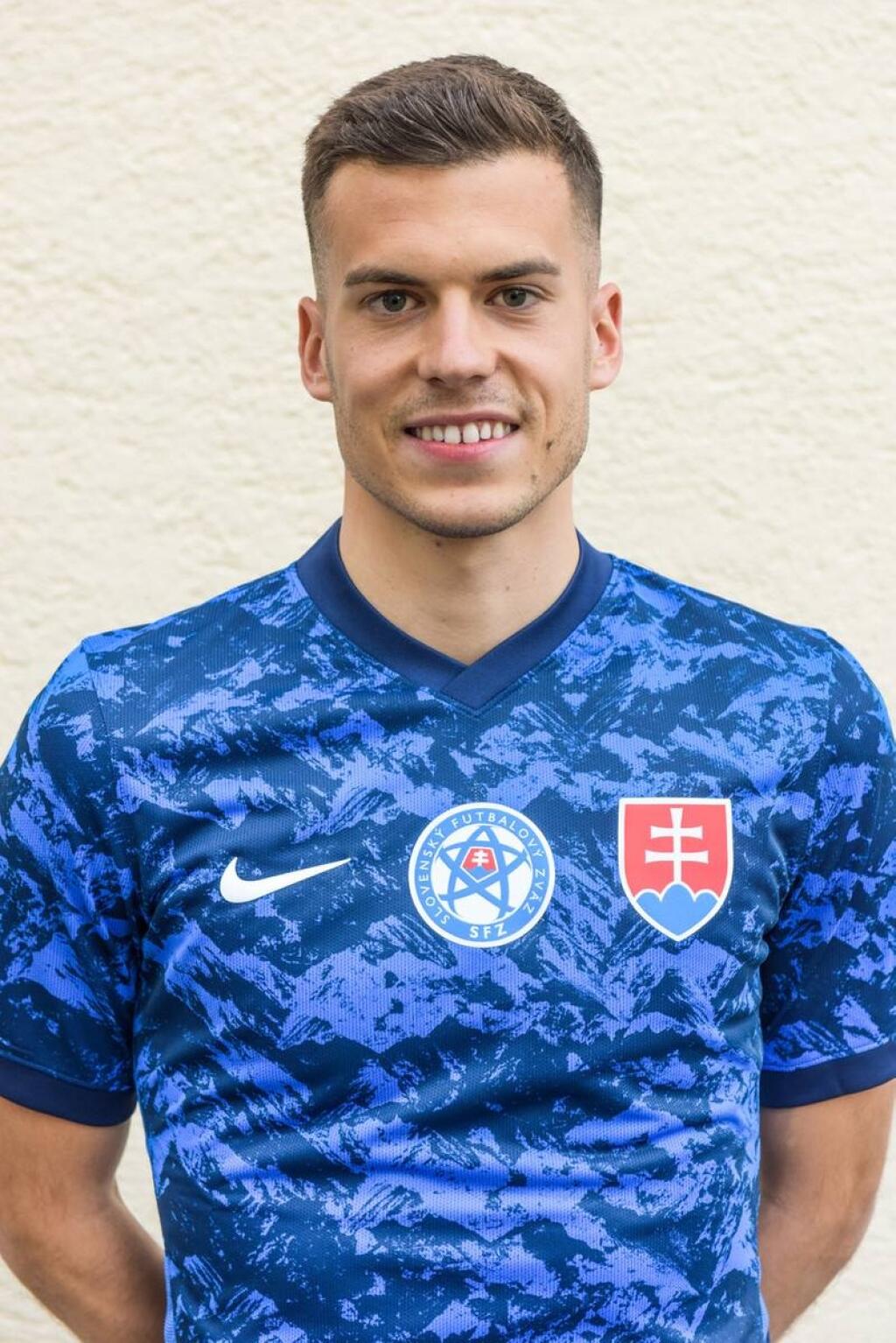 László Bénes, známka Dušana Galisa: Striedajúci až toľko času na trávniku nestrávili, aby som ich mohol zodpovedne hodnotiť.