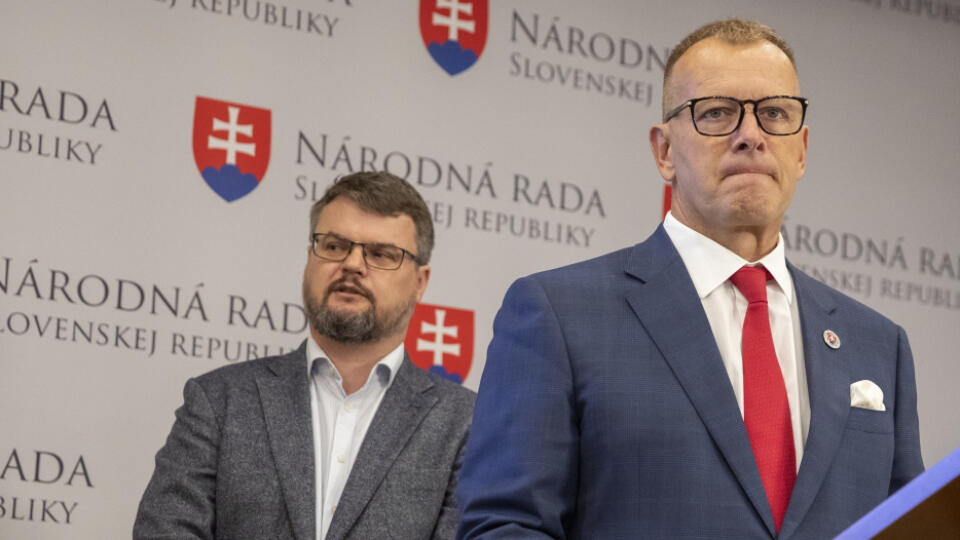 Na snímke je TK SME-RODINA , Boris Kollár , Štefan Holý a Milan Krajniak k výstavbe nájomných bytov.