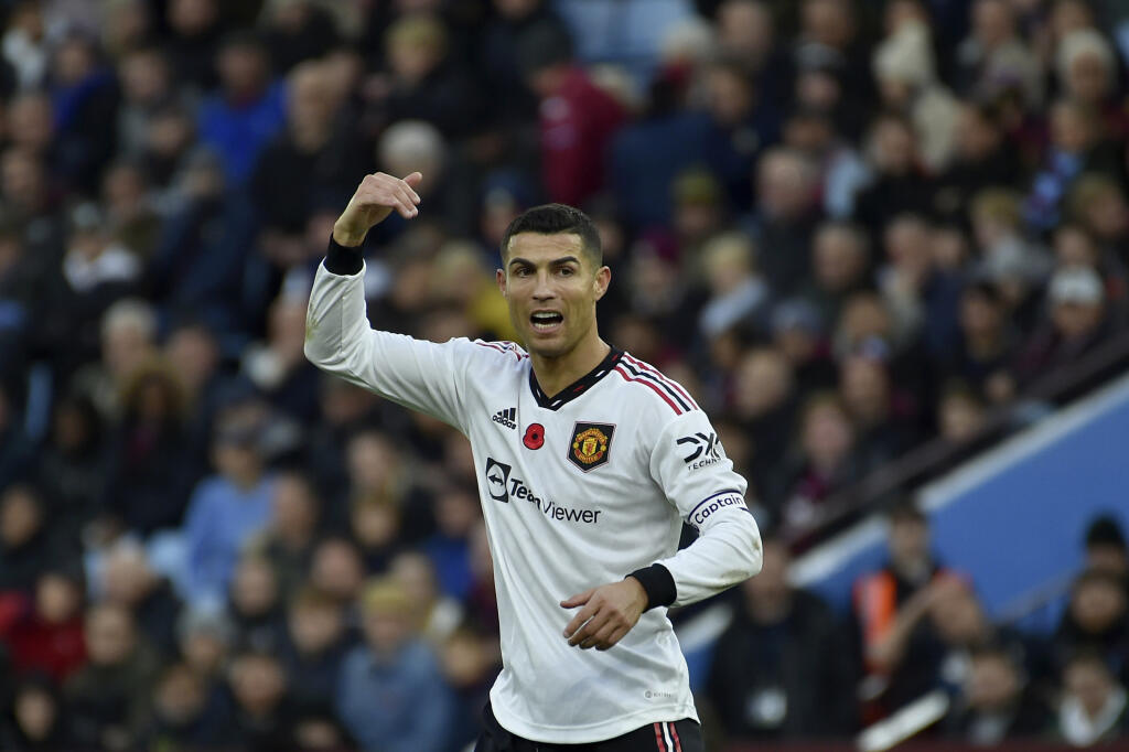 Cristiano Ronaldo už nie je hráčom Manchestru United.