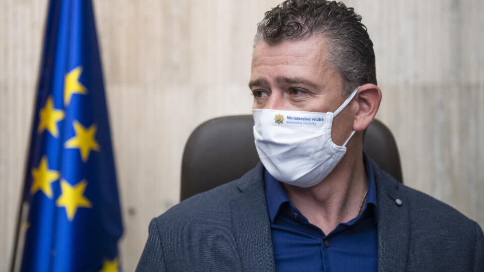 Na snímke minister vnútra SR Roman Mikulec (OĽaNO) počas 17. rokovania vlády SR v Bratislave 7. mája 2020. FOTO TASR - Jaroslav Novák