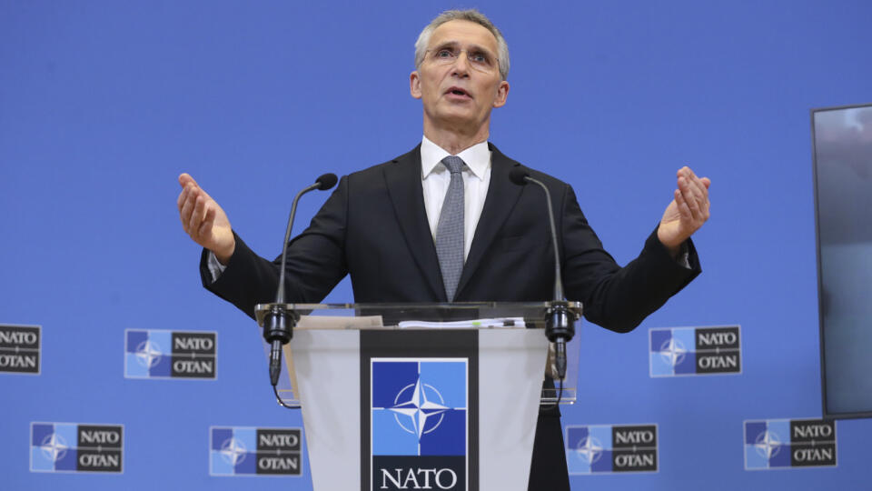 EBE 31 Brusel - Na snímke generálny tajomník Severoatlantickej aliancie Jens Stoltenberg počas tlačovej konferencie pred dvojdňovými rokovaniami ministrov zahraničných vecí členských krajín NATO, ktorí sa po vyše roku v utorok a stredu (23-24.3) fyzicky stretnú v bruselskom sídle tohto zoskupenia v Bruseli 22. marca 2021. FOTO TASR/AP
NATO Secretary General Jens Stoltenberg speaks during a news conference at the NATO headquarters in Brussels, Monday, March 22, 2021. (Francois Walschaerts/Pool Ph