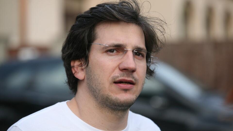 Juraj Mokrý počas krstu CD Roba Opatovského.