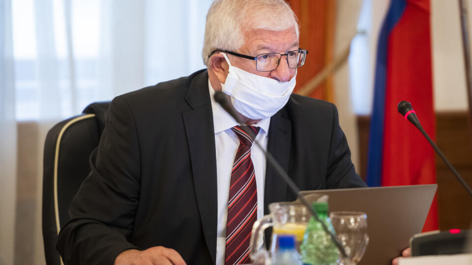 Na snímke nový predseda Súdnej rady SR Ján Mazák počas 9. zasadnutia Súdnej rady SR v Bratislave 29. júna 2020. FOTO TASR - Jaroslav Novák