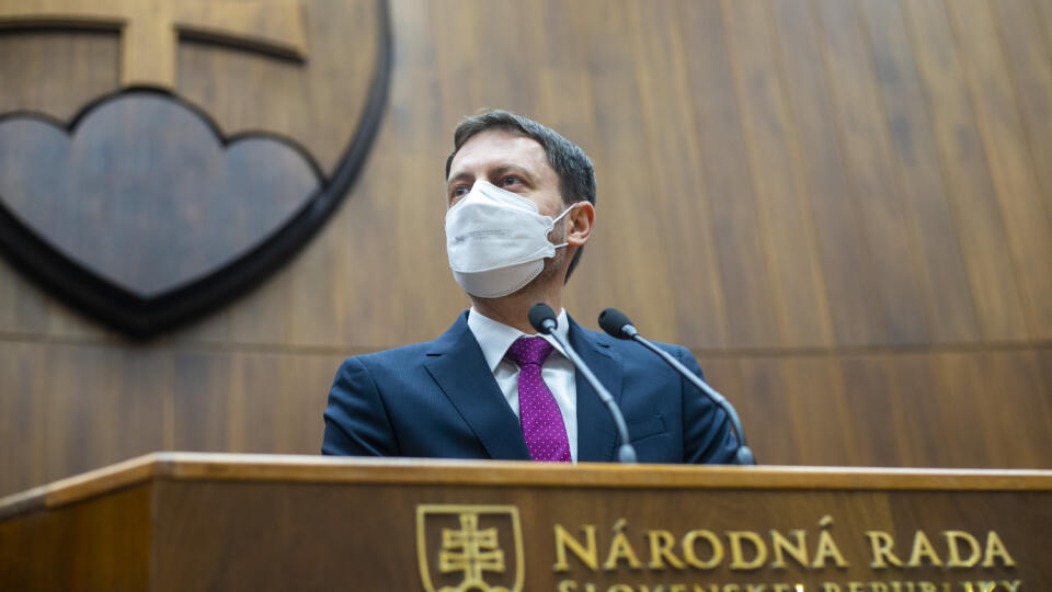 Vláda E. Hegera získala dôveru v parlamente, podporilo ju 89 poslancov