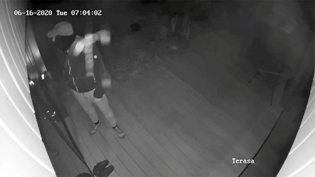 Minulý rok v júni vystriedala radosť bývalej tenistky s čerstvo narodeného synčeka Jakuba správa o tom, že zlodeji si podali jej chalupu v obci Plavecké Podhradie.