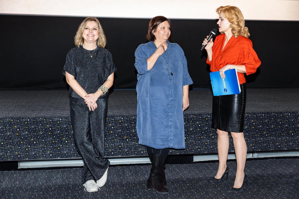 Premiéra denného televízneho seriálu Sľub. Na Evita Twardzik, riaditeľka Centra výroby skupiny Markíza Alexandra Dubovská a moderátorka Kveta Horváthová.