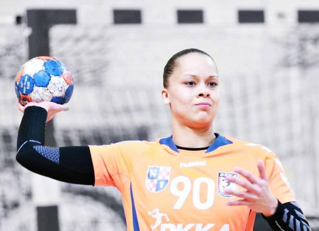 Hráčka Dunajskej Stredy VIKTÓRIA OGUNTOYOVÁ by mala byť jednou z troch slovenských brankárok, ktoré dostanú šancu na tohtoročnom svetovom šampionáte.
