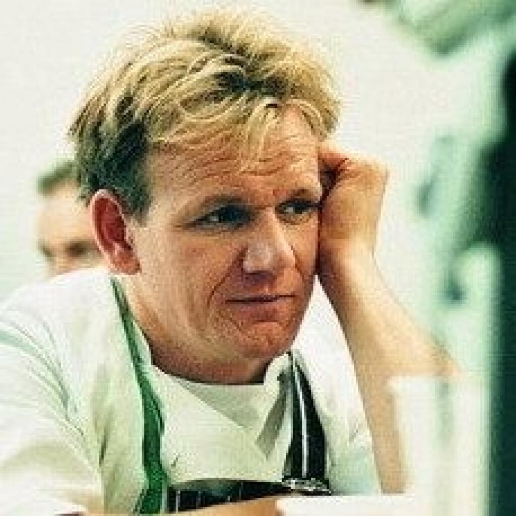 Gordon Ramsay (57) Sa Stal šesťnásobným Otcom: Už PRESTAŇ! Odkazujú Mu ...