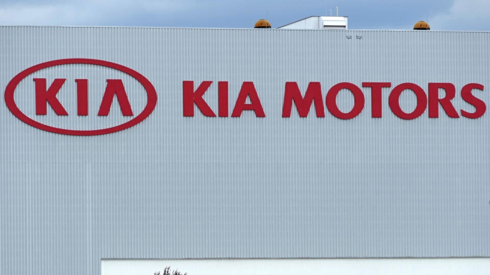 Na snímke budova automobilky Kia Motors Slovakia v Tepličke nad Váhom 7. júla 2020. FOTO TASR - Erika Ďurčová