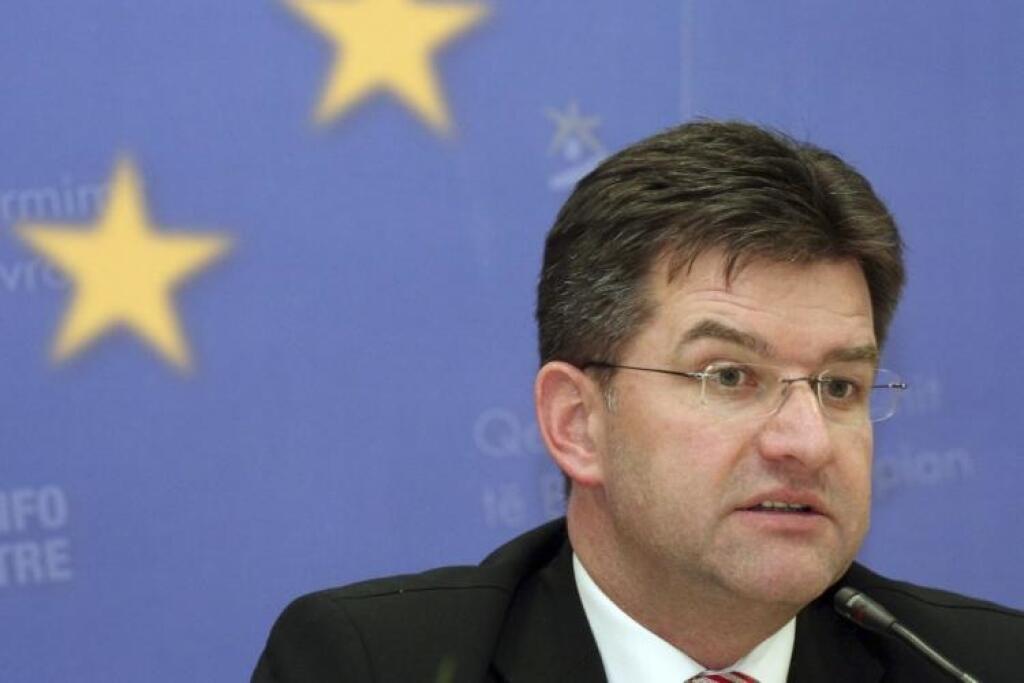 Kto sú členovia tretej Ficovej vlády