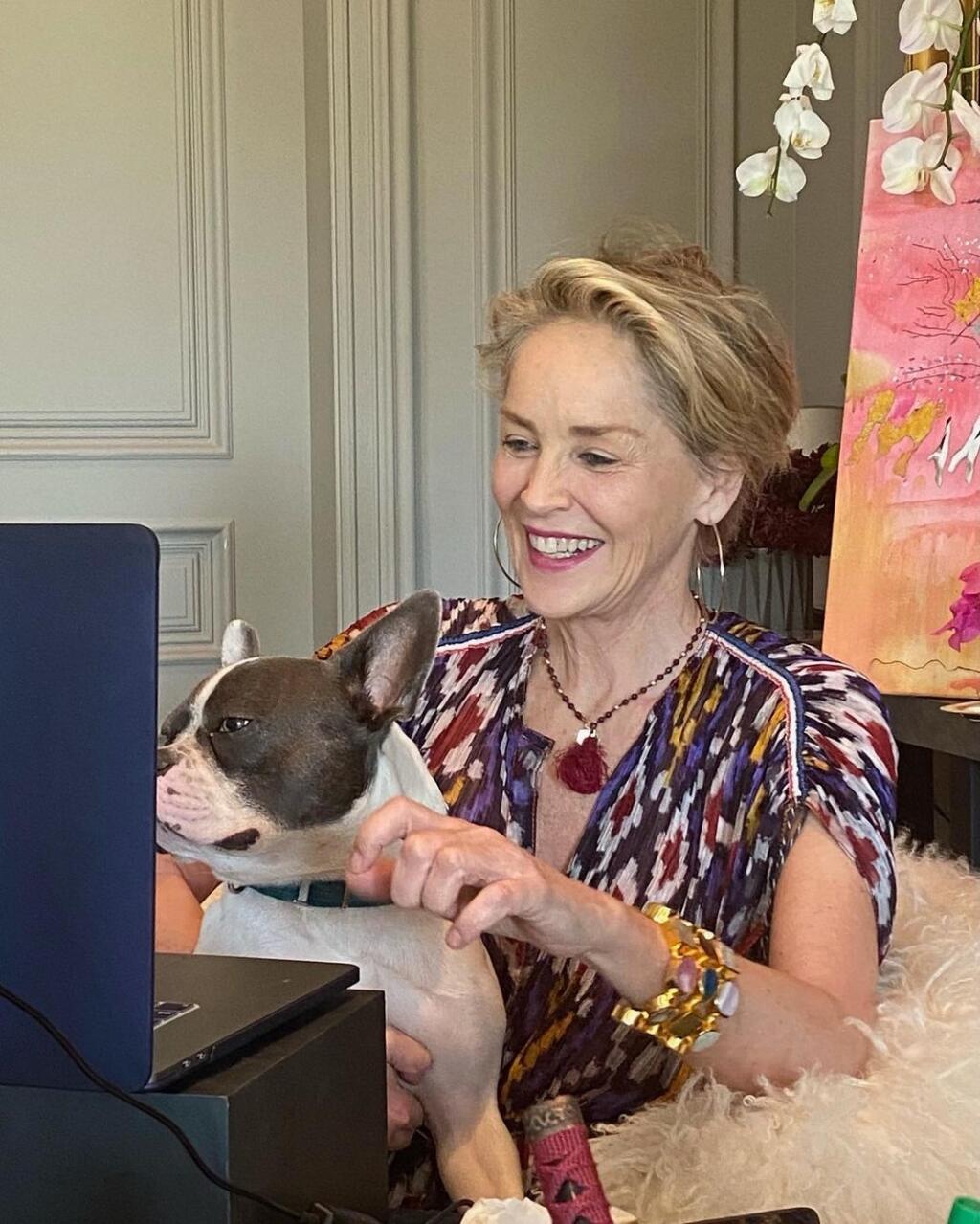 Herečka, modelka a filantropka Sharon Stone