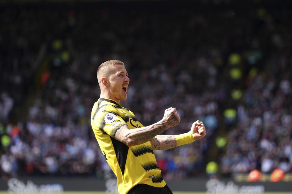 12. Juraj Kucka – futbal, 758 tisíc eur
Tridsaťpäťročný Kucka podpísal minulé leto ročný kontrakt s účastníkom Premier League Watfordom s príjmom 758 tisíc eur za sezónu. V lete sa „Kuco“ stane voľným hráčom a vzhľadom na fakt, že sa jeho tímu pravdepodobne nepodarí udržať medzi anglickou špičkou sa neočakáva, že by s tímom kontrakt predĺžil.