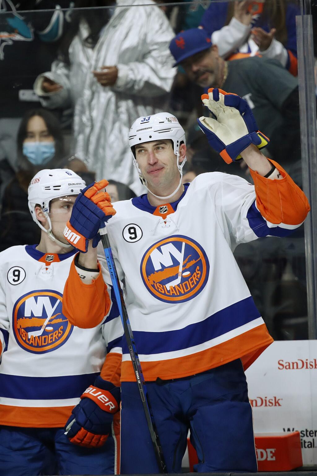 Svoju fenomenálnu hokejovú kariéru Big Z ukončil tak, ako s ňou začal. New York Islanders preňho zrejme čosi znamenalo.