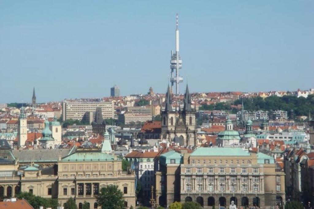 Český regulátor zrušil aukciu na štvrtého operátora
