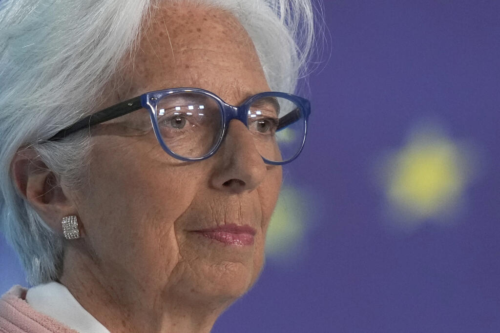 JB 18 Frankfurt - Prezidentka Európskej centrálnej banky (ECB) Christine Lagardová počas tlačovej konferencie po zasadnutí guvernérskej rady ECB vo Frankfurte nad Mohanom vo štvrtok 17. apríla 2025. Európska centrálna banka (ECB) znížila úrokové sadzby o 25 bázických bodov, pričom depozitná sadzba klesla na 2,25 %. ECB tak reagovala na kroky americkej administratívy v oblasti obchodu, ktoré predstavujú riziko pre rast ekonomiky eurozóny. FOTO TASR/AP

President of European Central Bank, Christin