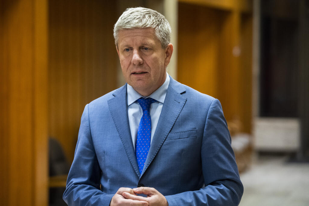 Na snímke minister zdravotníctva SR Vladimír Lengvarský (nominant OĽANO počas tlačového brífingu po skončení rokovania medzi Lekárskym odborovým združením (LOZ) a vládou SR v Bratislave v pondelok 21. novembra 2022. FOTO TASR - Jaroslav Novák